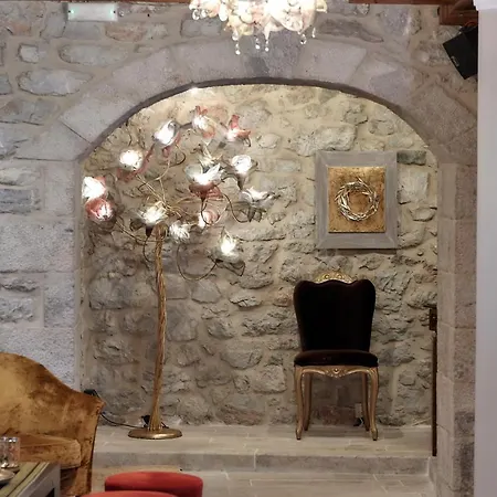 Archontiko Deligianni *